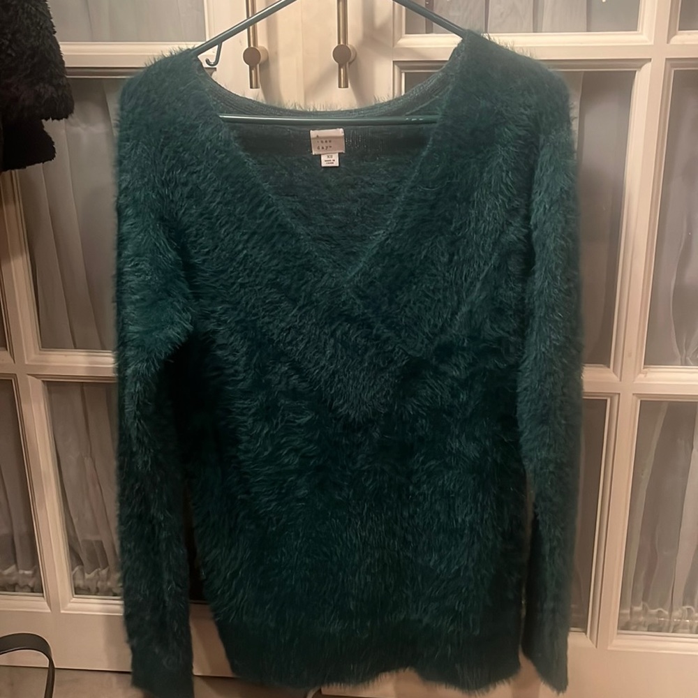 Beautiful deep green pullover sweater